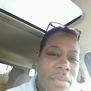 Meet your Posher, Megon